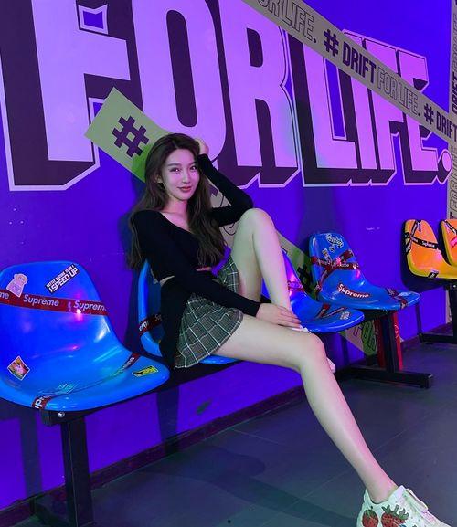 网友爆料雨靴是真的吗视频,雨靴真相揭秘，视频揭示惊人内幕！  第3张