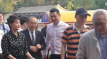 老娱乐圈吃瓜群众,揭秘老吃瓜群众的独家视角