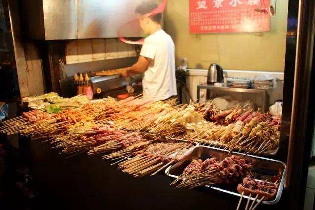宁夏烧烤摊爆料视频曝光,街头美食背后的秘密  第2张