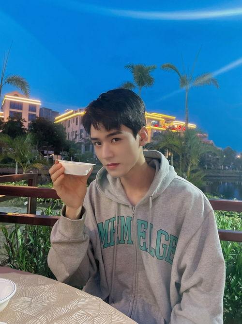 龚俊娱乐消息爆料视频,最新动态揭秘！”  第3张