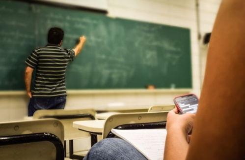 在线观看 英文老师,Unlocking Language: A Journey Through Online English Teacher Sessions  第2张